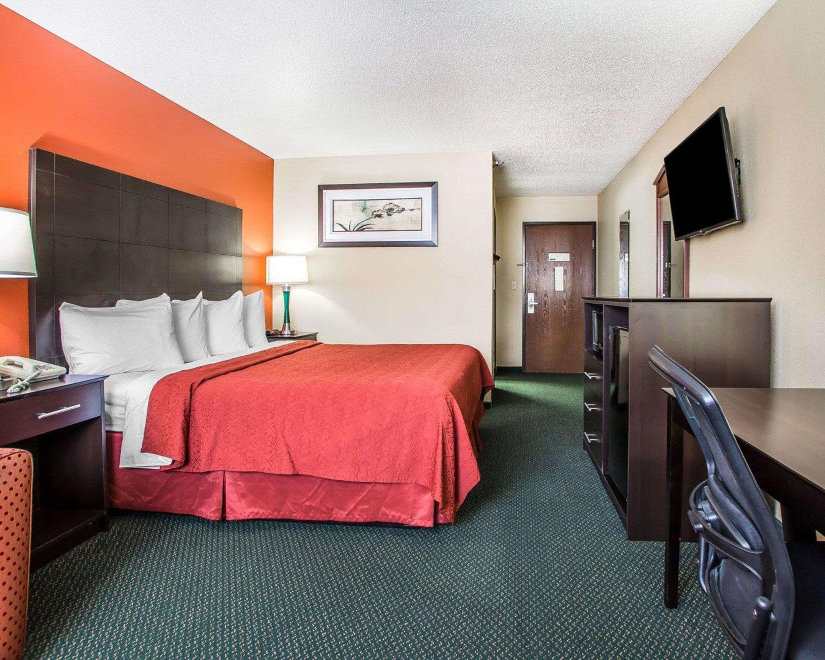 Quality Inn Morton At I-74 Luaran gambar