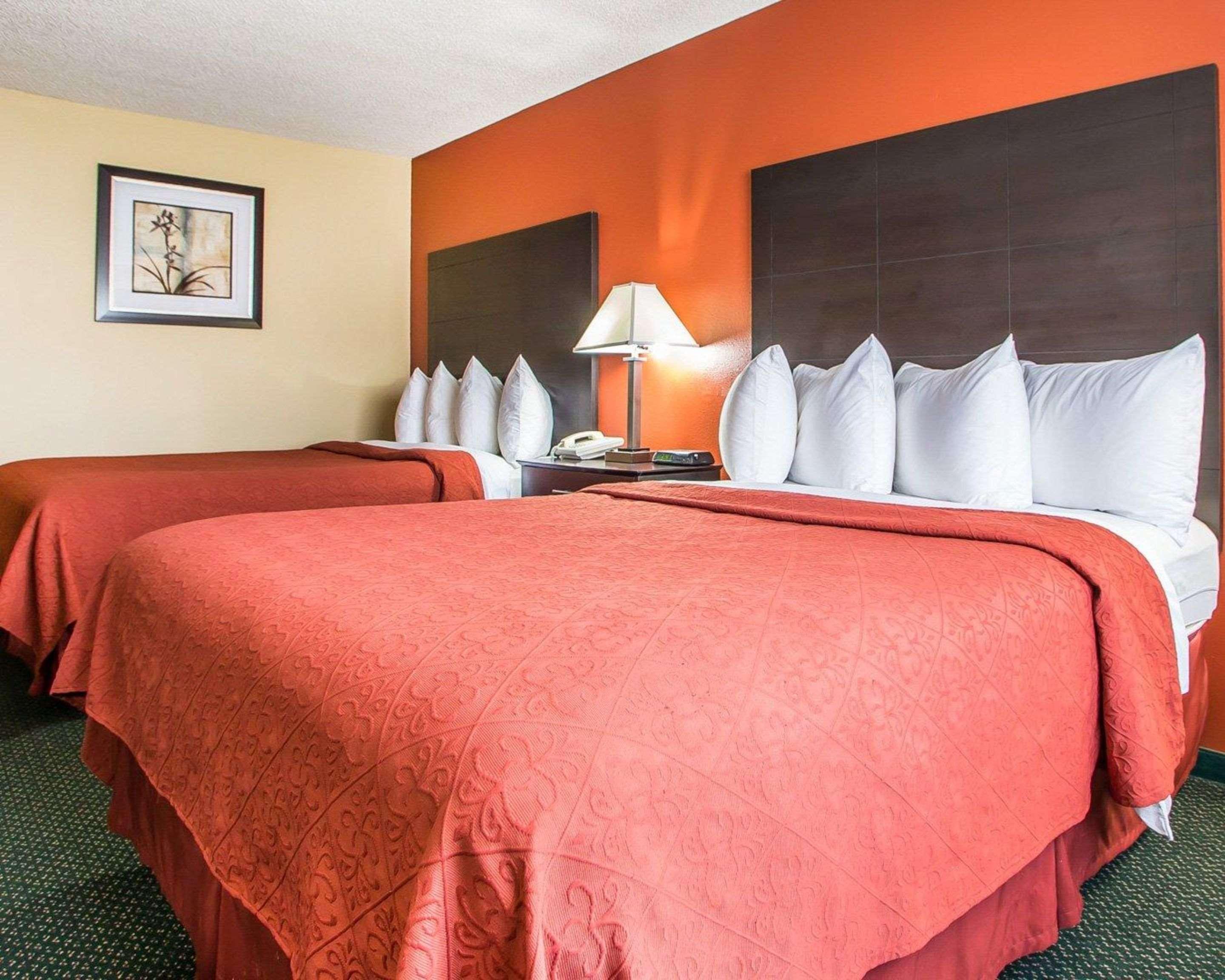 Quality Inn Morton At I-74 Luaran gambar