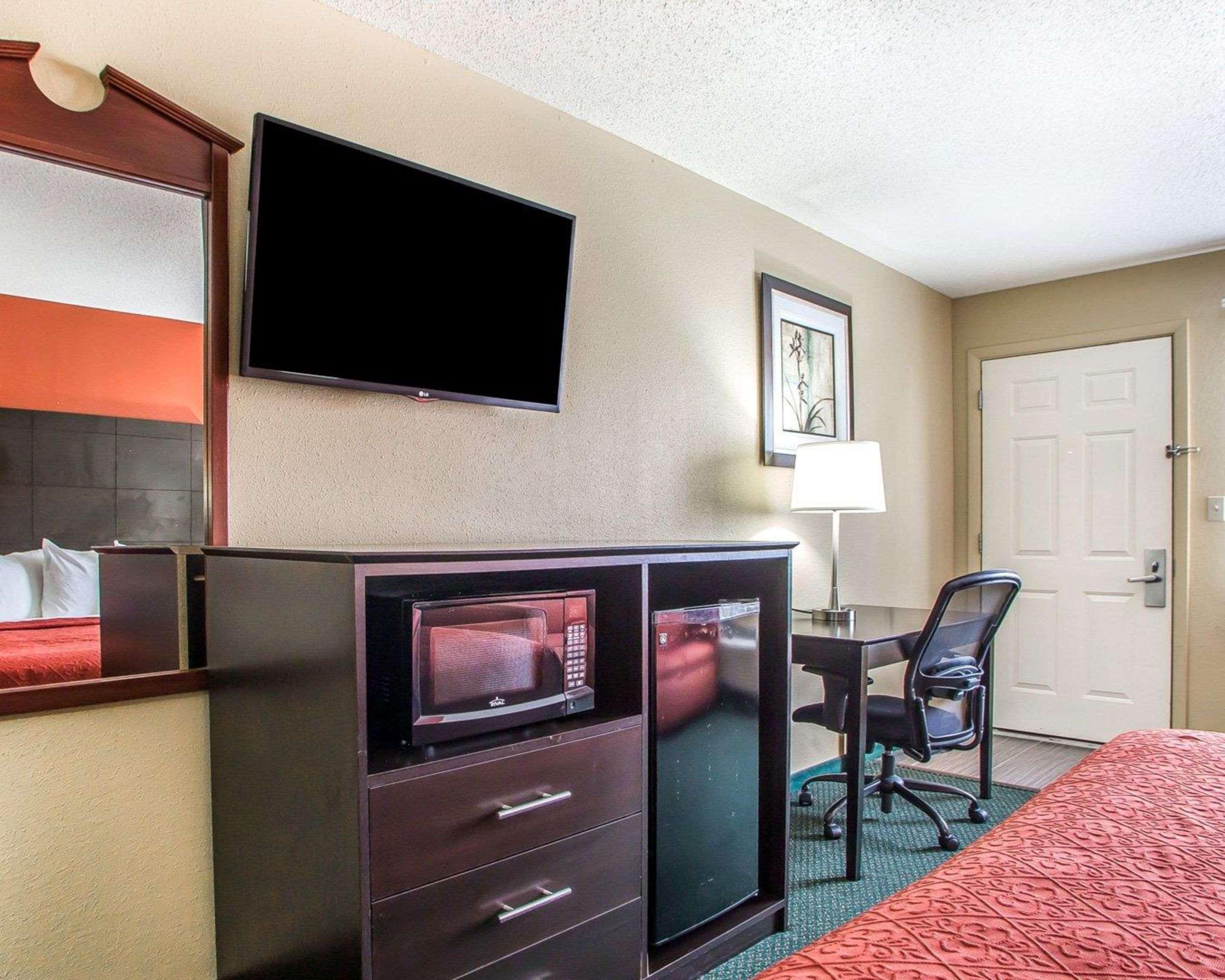 Quality Inn Morton At I-74 Luaran gambar